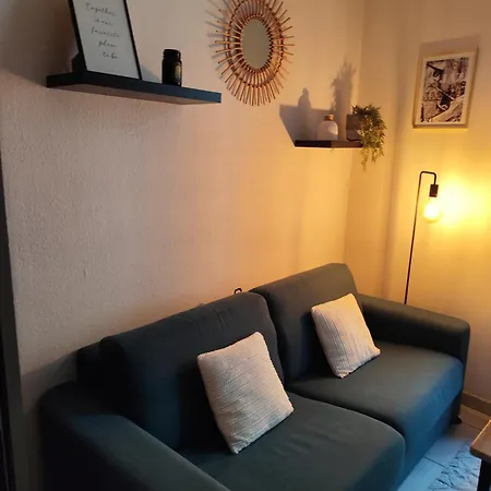 Ferienwohnung Le Temps Des Cerises Nîmes Exterior foto