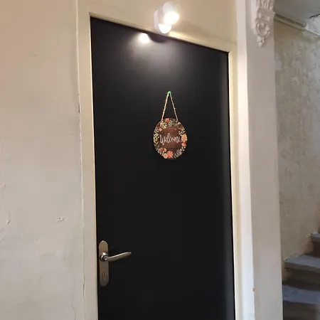 Ferienwohnung Le Temps Des Cerises Nîmes Exterior foto